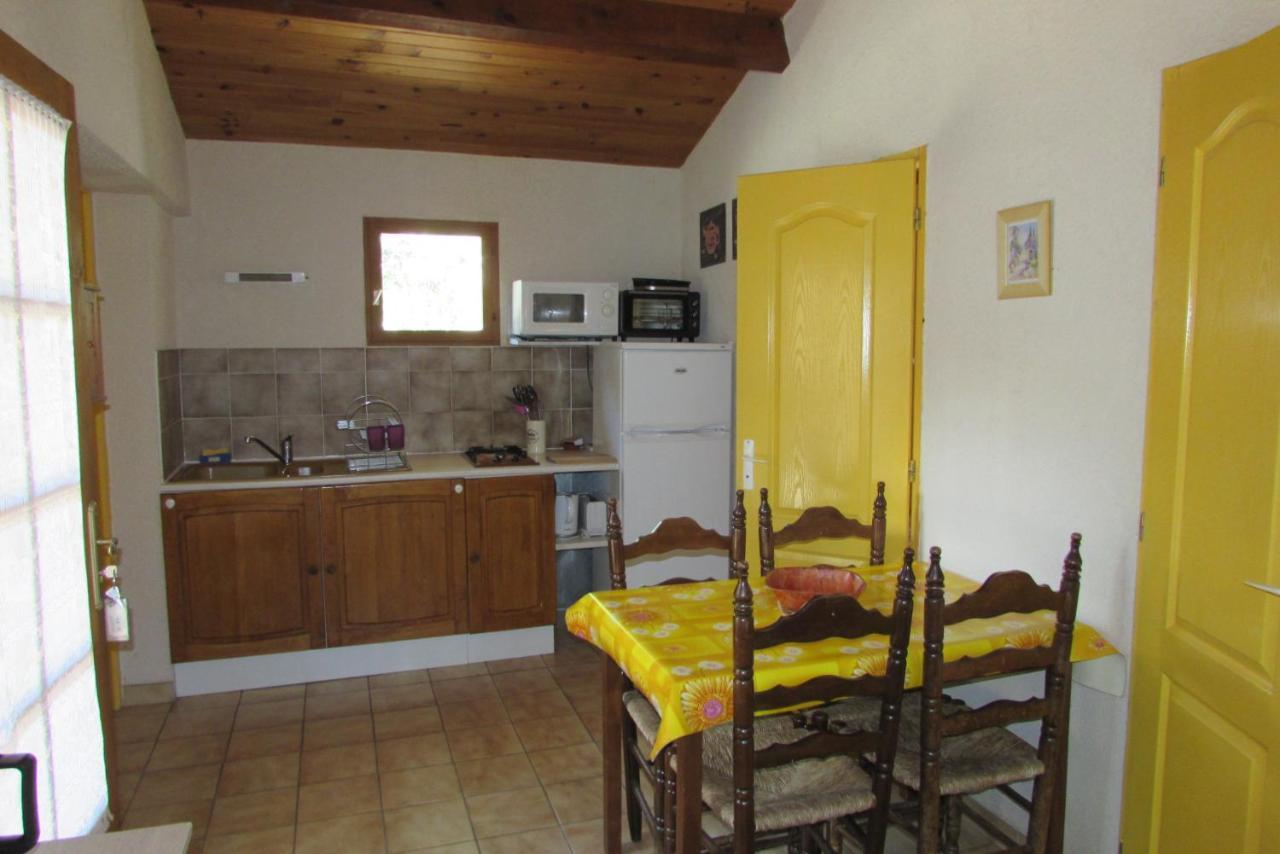 Les chalets du Verger des Ascarines Corneilla-de-Conflent Exterior foto