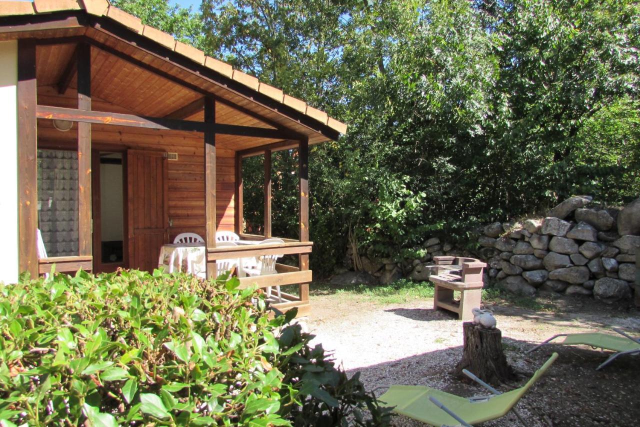 Les chalets du Verger des Ascarines Corneilla-de-Conflent Exterior foto